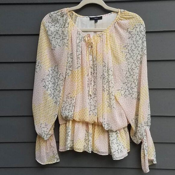Fate Yellow Gray Pink Floral Boho Peasant Top size Small - Picture 1 of 12